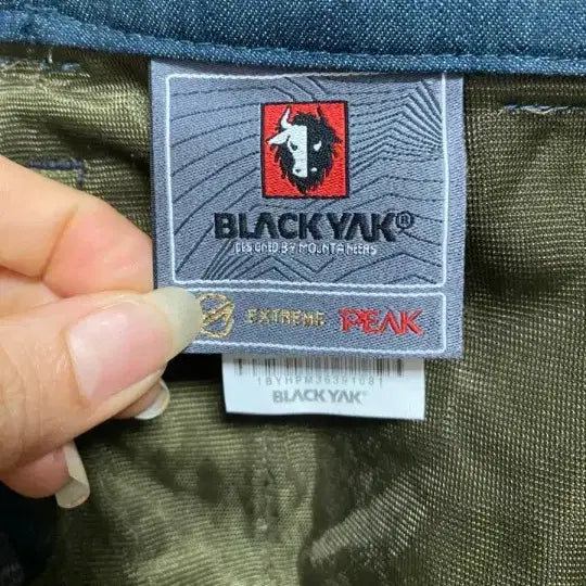 [BUNJANG] BLACKYAK 블랙야크 익스트림 피크 배색 카고 반바지 32 / BLACKYAK 블랙야크 익스트림 피크 배색 카고 반바지 32
