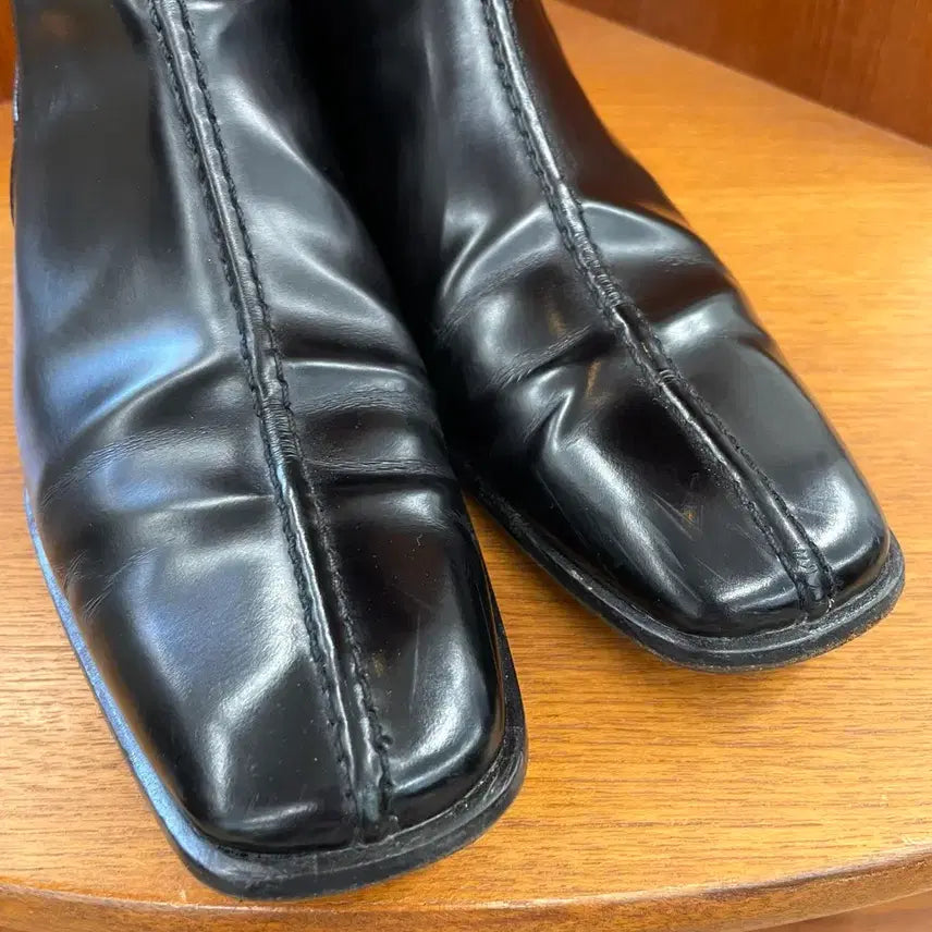 [SOLD OUT] [235] 프라다 앵클 부츠