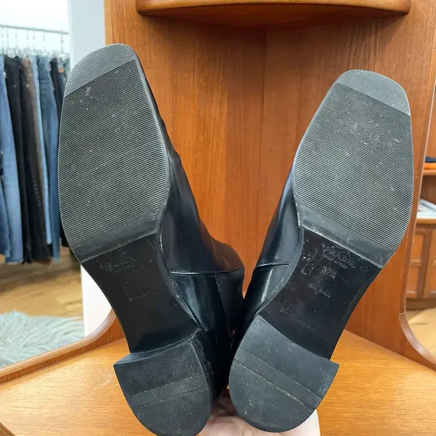 [SOLD OUT] [235] 프라다 앵클 부츠