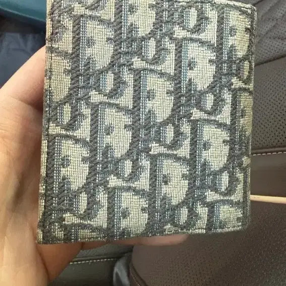[SOLD OUT] 디올 오블리크 반지갑