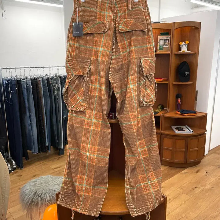 [BUNJANG] ERL Check Corduroy Cargo Pants / [L] ERL 체크 코듀로이 카고 팬츠