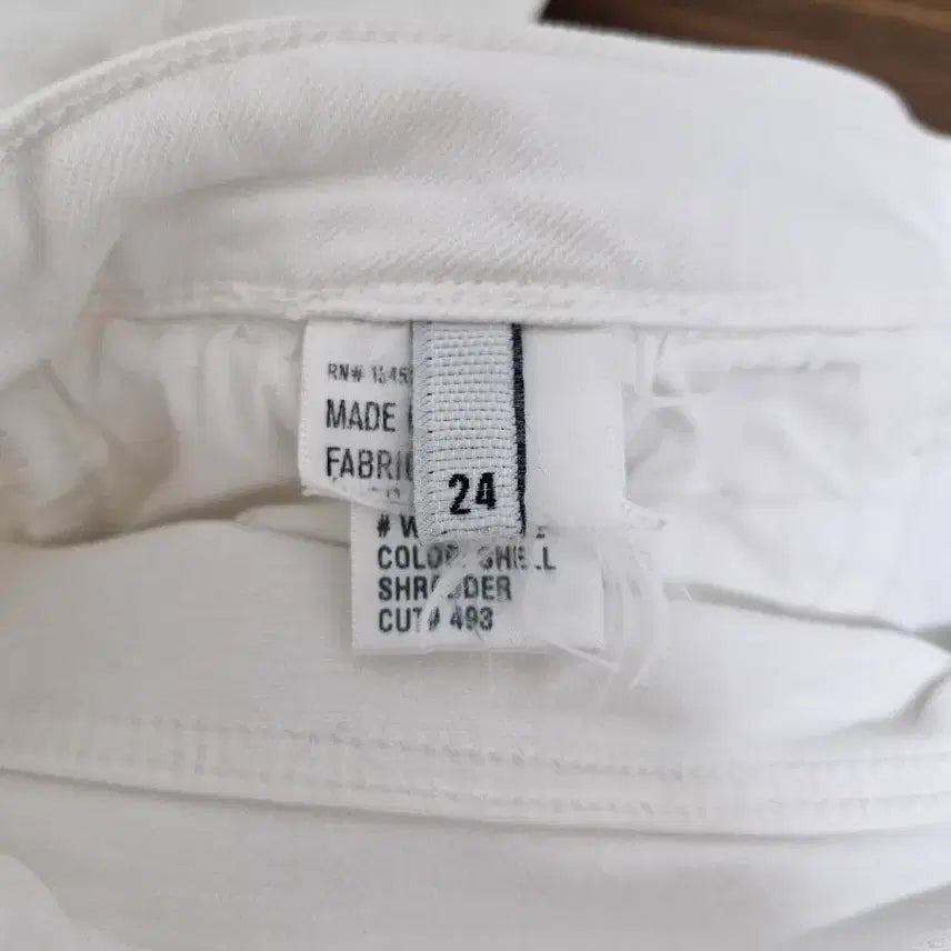 [SOLD OUT] [24] 3x1 화이트 디스 스키니 데님진