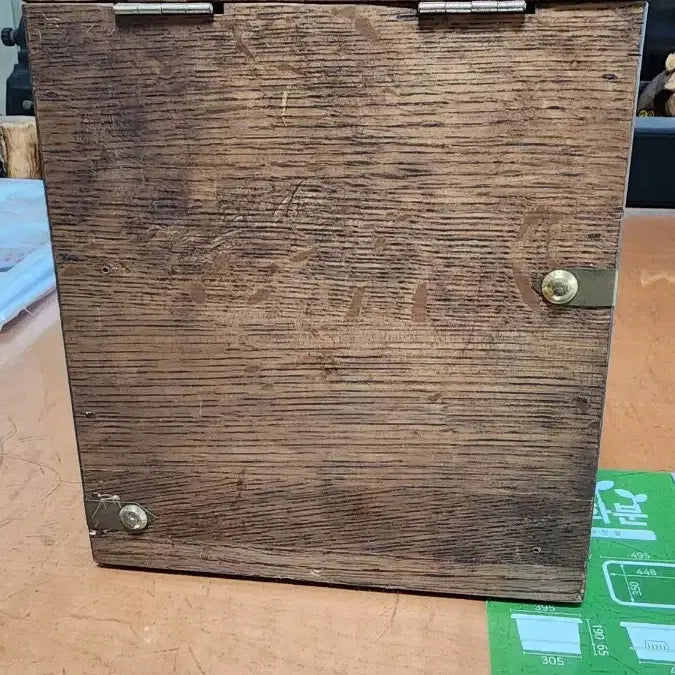 [BUNJANG] Vintage Wooden Piggy Bank / 빈티지 나무 저금통 (동전 가득)