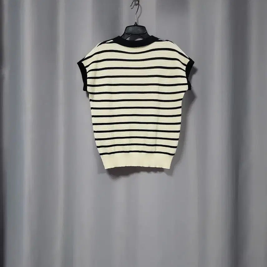 [SOLD OUT] 카라 단가라 니트