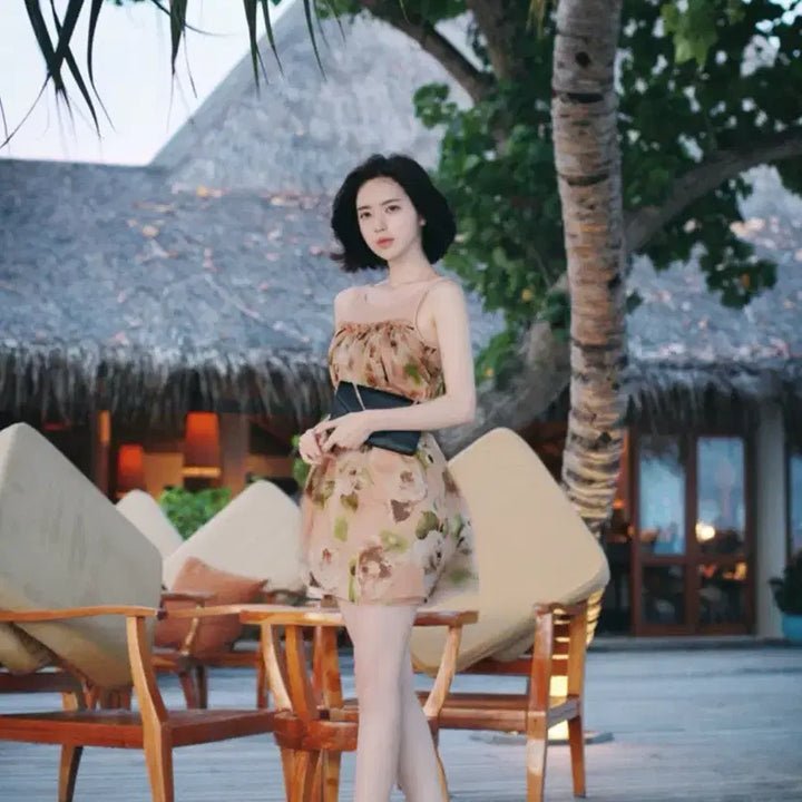 [BUNJANG] Amelie Milk Cocoa Draping Flower Dress / amelie 밀크코코아 자체제작 아멜리에 드레이핑 플라워 드레스 원피스