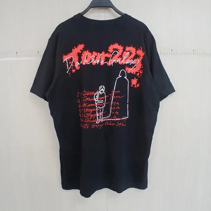 [SOLD OUT] 유니클로 스타워즈 다크사이드 갤럭시 티셔츠 블랙