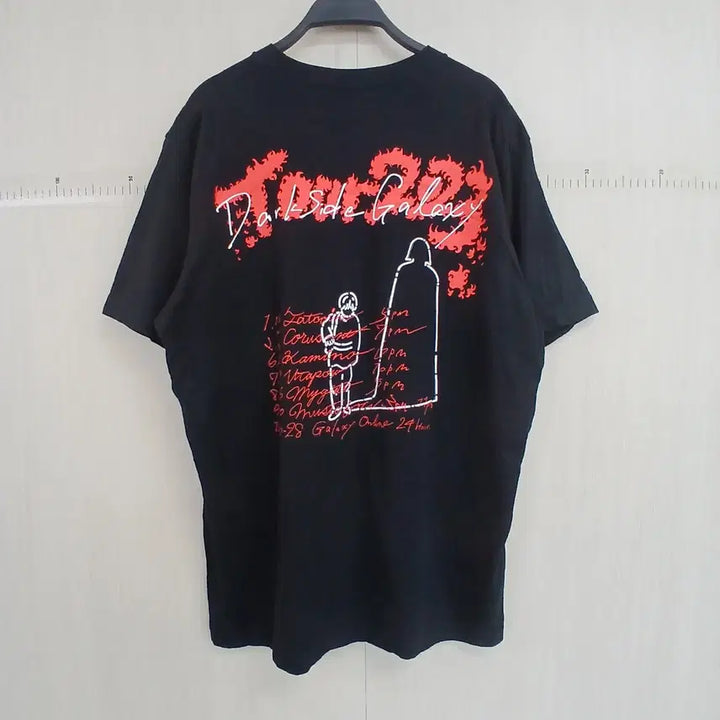 [SOLD OUT] 유니클로 스타워즈 다크사이드 갤럭시 티셔츠 블랙