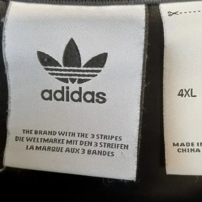 [BUNJANG] Adidas Black T-Shirt XL / 아디다스 블랙 반팔 티셔츠 XL사이즈  실측확인요청