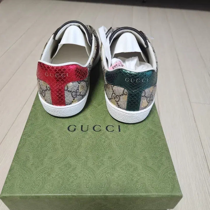 [BUNJANG] Gucci GG Supreme Sneakers / 구찌 스니커즈 GG 슈프림 레드/그린 백