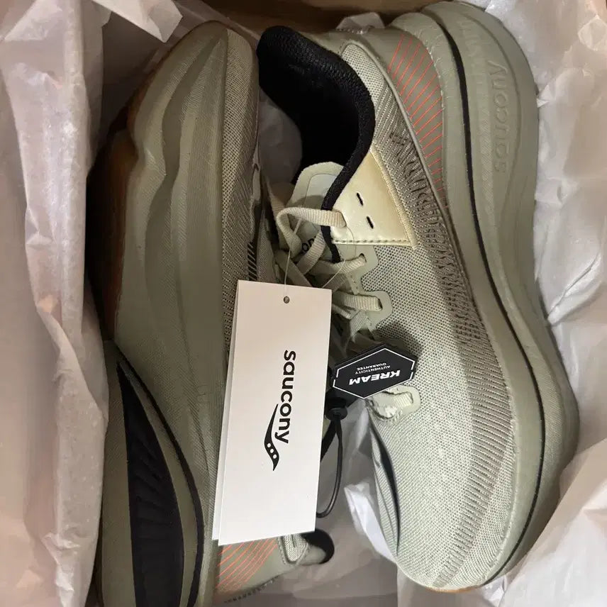 [BUNJANG] Saucony Azura Running Shoes / 새상품) 써코니 아주라