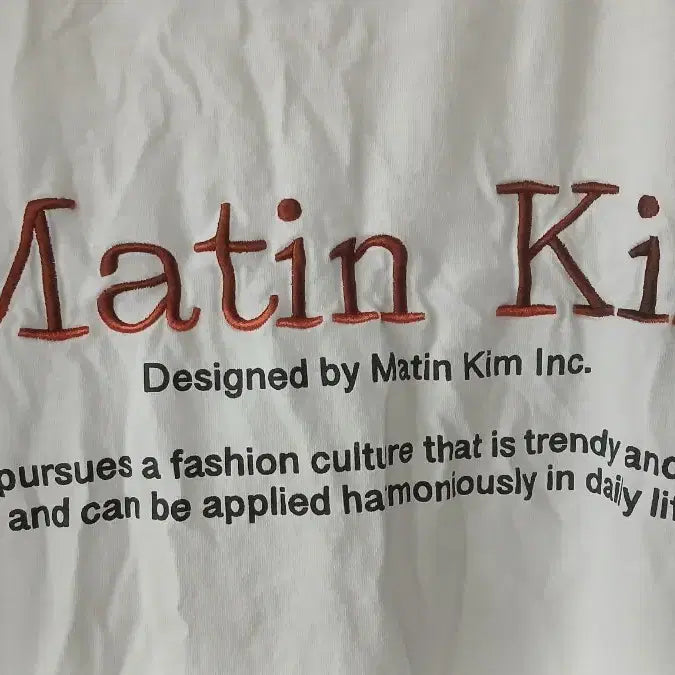 [BUNJANG] Matinkim White Logo Short Sleeve T-Shirt Free Size / 마뗑킴 화이트 로고 반팔 티셔츠 프리사이즈105
