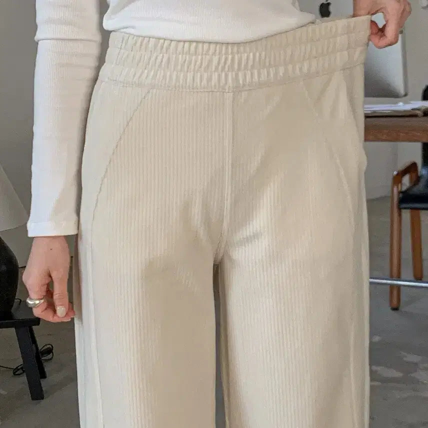 [SOLD OUT] 코듀로이 와이드 밴딩 팬츠 아이보리