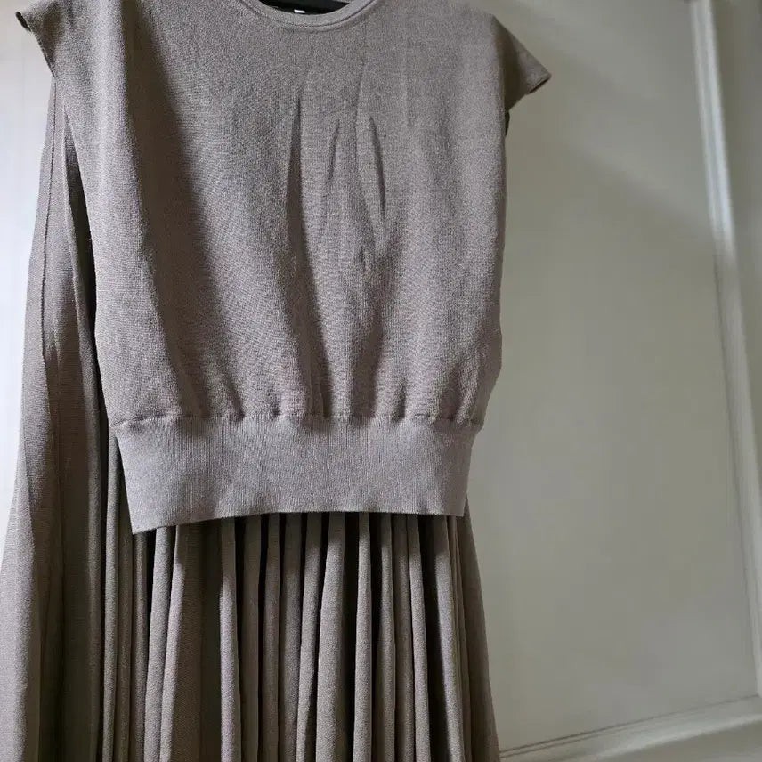[SOLD OUT] 더캐시미어 셋업 ss25