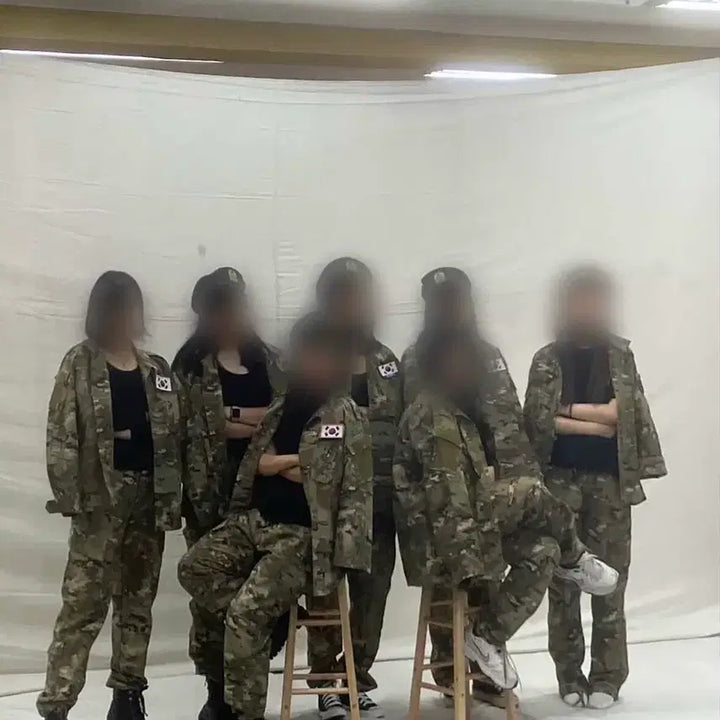 [BUNJANG] Military Uniform Rental Set for Graduation Photoshoot / <남녀가능/단체추천/당일가능> 졸업사진 군복 대여