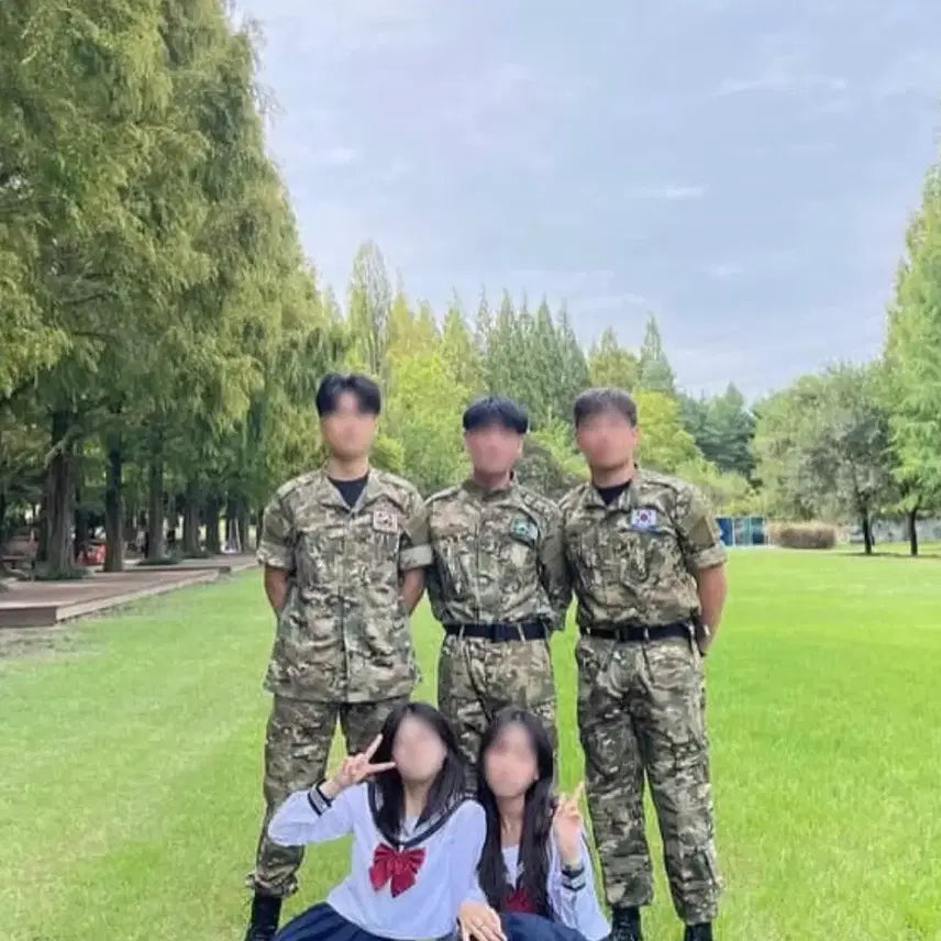 [BUNJANG] Military Uniform Rental Set for Graduation Photoshoot / <남녀가능/단체추천/당일가능> 졸업사진 군복 대여