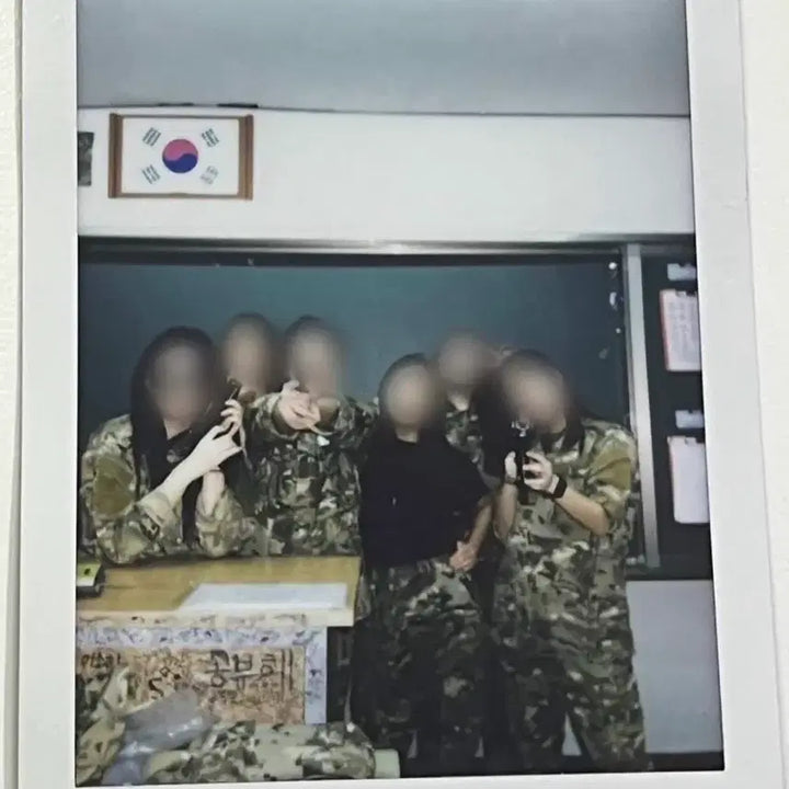 [BUNJANG] Military Uniform Rental Set for Graduation Photoshoot / <남녀가능/단체추천/당일가능> 졸업사진 군복 대여