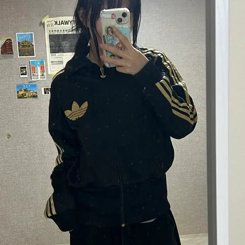 [BUNJANG] Adidas Black &amp; Gold Sequin Track Jacket / 아디다스 검금 스팽글 져지