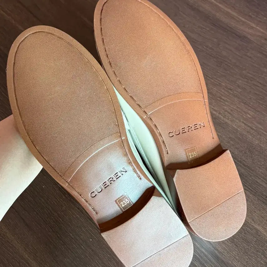 [BUNJANG] Cuern 2026 Dijon Penny Loafers - Ivory / 쿠에른 2026 바자 디종 페니로퍼 235 크림 아이보리