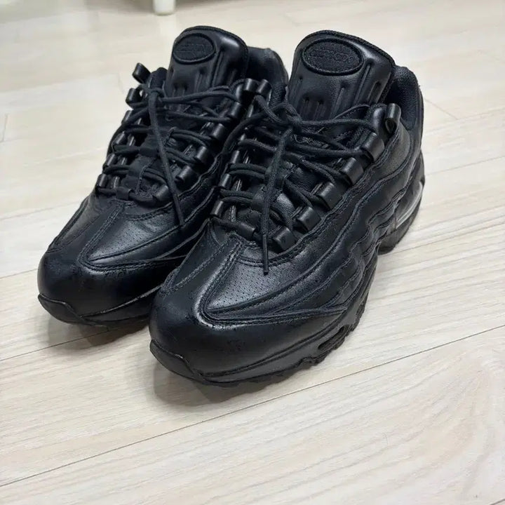 [BUNJANG] Nike Air Max 95 Leather Big Bubble Sneakers / 나이키 맥스95 레더 빅버블 255