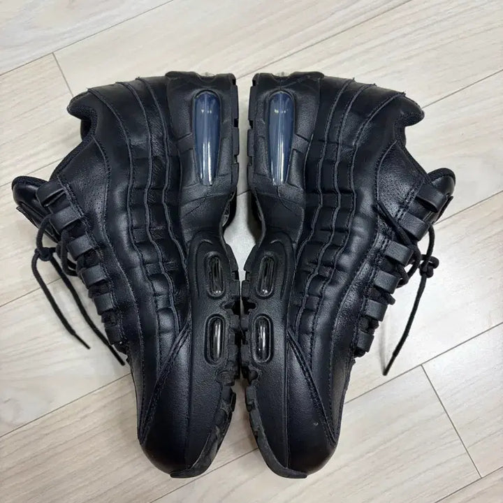 [BUNJANG] Nike Air Max 95 Leather Big Bubble Sneakers / 나이키 맥스95 레더 빅버블 255