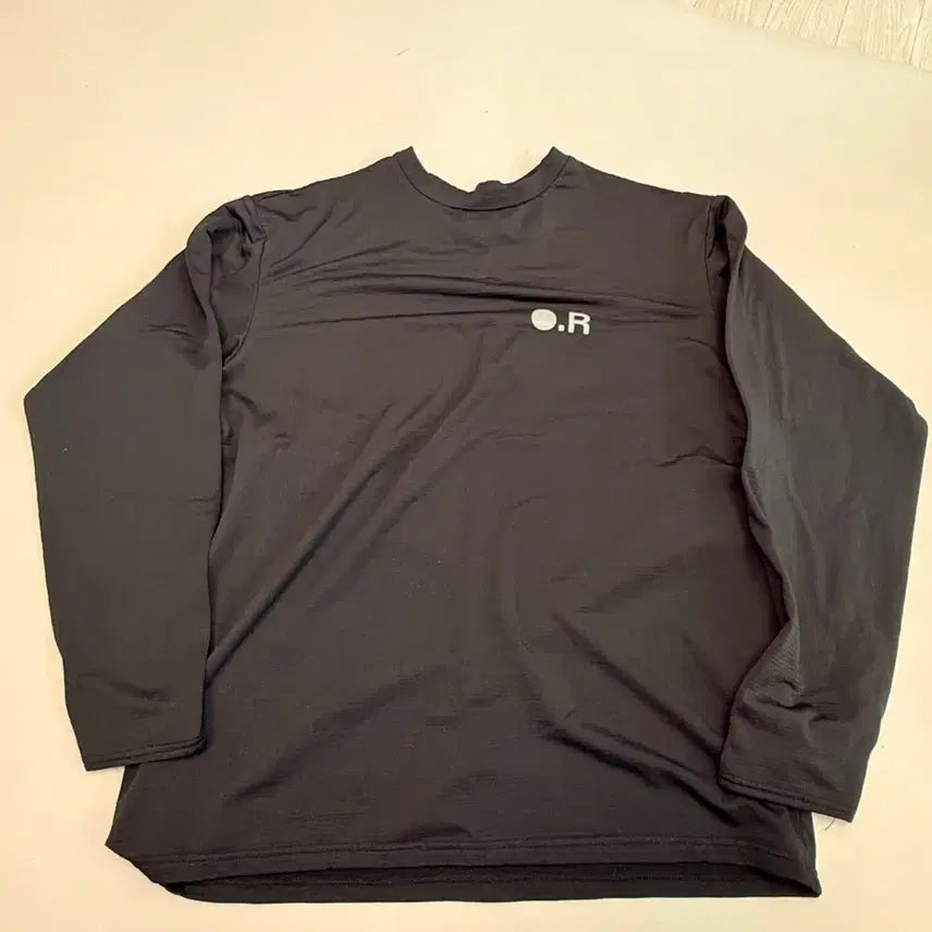 [BUNJANG] Optimistic Runners Warm Long Sleeve (L Size, Set of 2) / 옵티미스틱 러너스 롱슬리브 L 사이즈 2벌 판매