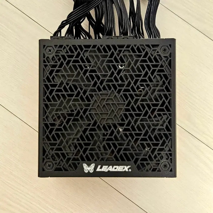 [BUNJANG] Super Flower SF-1300F14XG 1300W 80 PLUS Gold Power Supply / 슈퍼플라워 SF-1300F14XG 파워 서플라이 1300W 정격