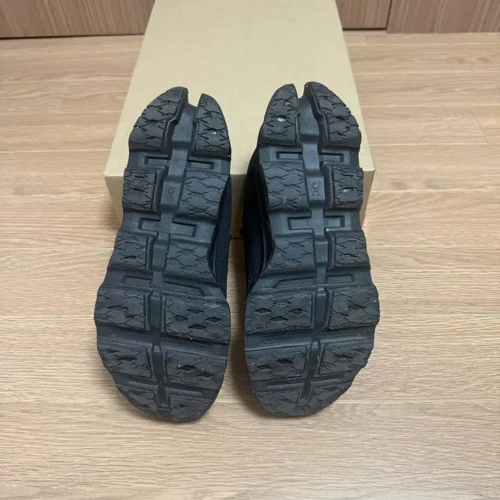 [SOLD OUT] 온러닝클라우드몬스터(블랙-260)