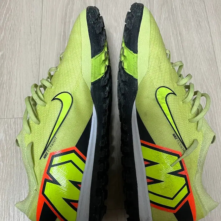 [SOLD OUT] 나이키 머큐리얼베이퍼 프로풋살화 290