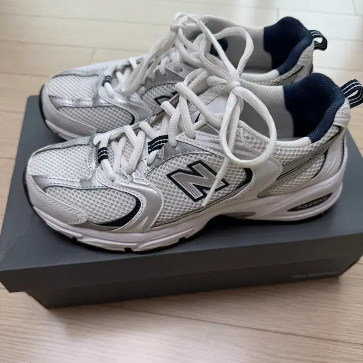 [BUNJANG] New Balance 530 White Silver Sneakers / 뉴발란스530 화이트 실버 팝니다230