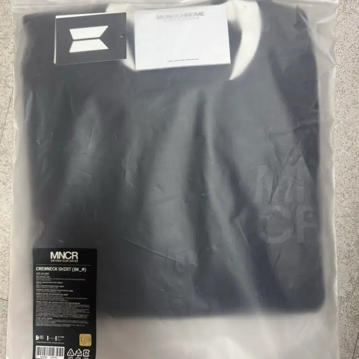 [BUNJANG] BTS Monochrome Crewneck Shirt (M) / [새상품]BTS Monochrome Crewneck Shirt (M)