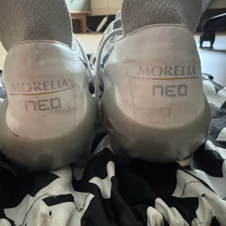 [SOLD OUT] 미즈노 모렐리아 네오 III 베타 재팬 화이트 실버 쿨 그레이 280