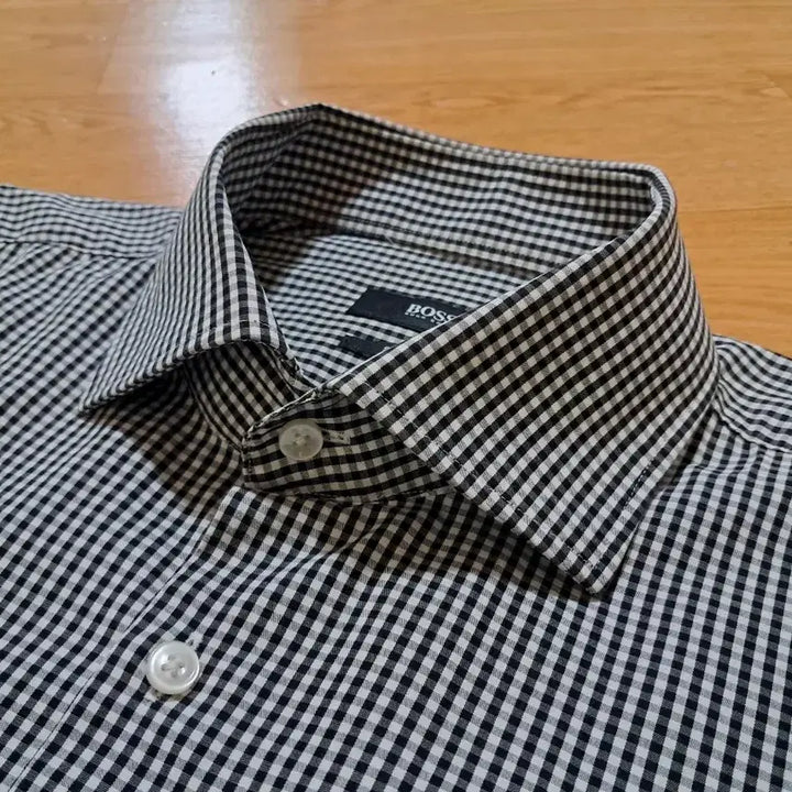 [SOLD OUT] <명품> 휴고보스 셔츠 (105사이즈)
