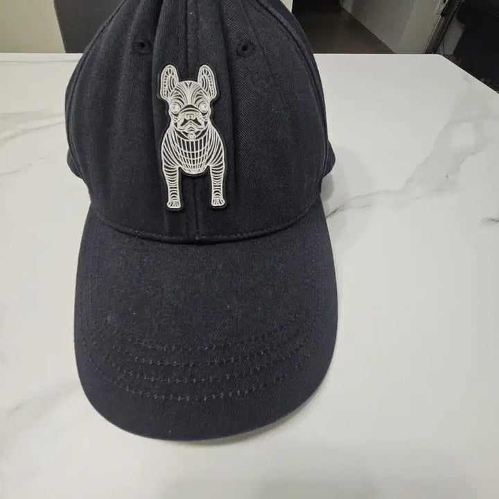 [BUNJANG] Life Work Black Dog Embroidery Ball Cap Hat / 라이프워크블랙 강아지 자수 볼캡 모자