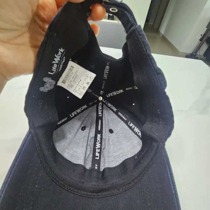 [BUNJANG] Life Work Black Dog Embroidery Ball Cap Hat / 라이프워크블랙 강아지 자수 볼캡 모자