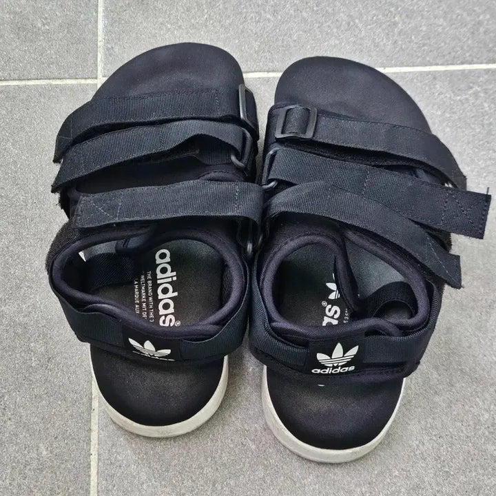 [BUNJANG] Adidas Black Strap Sandals / 아디다스 블랙 스트랩 샌들