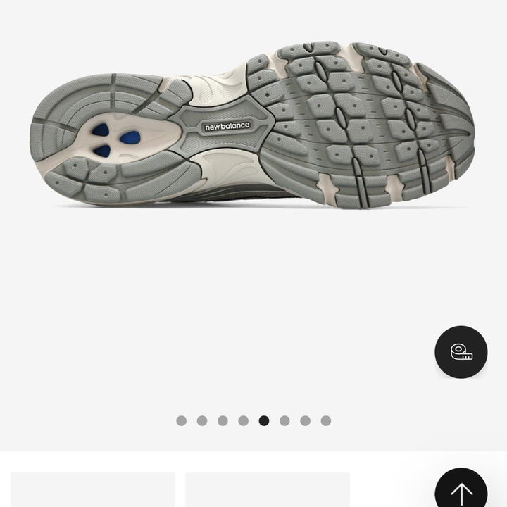 [BUNJANG] New Balance U7405I7 Silver Sneakers / [뉴발란스]U7405I7 운동화(실버) 230