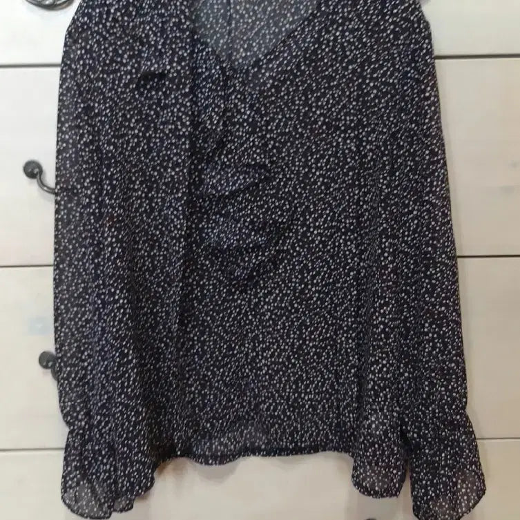 [BUNJANG] Arem Chiffon Blouse / Arem 쉬폰 블라우스