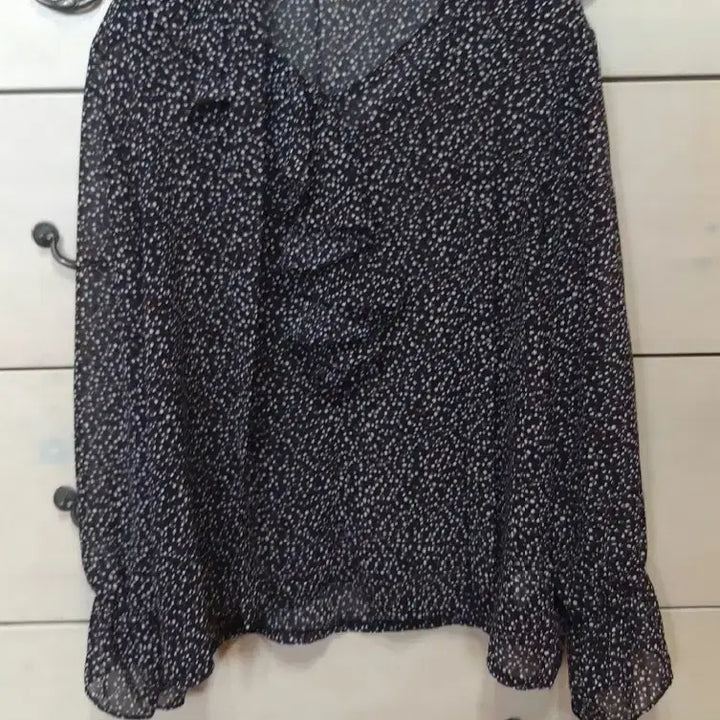 [BUNJANG] Arem Chiffon Blouse / Arem 쉬폰 블라우스