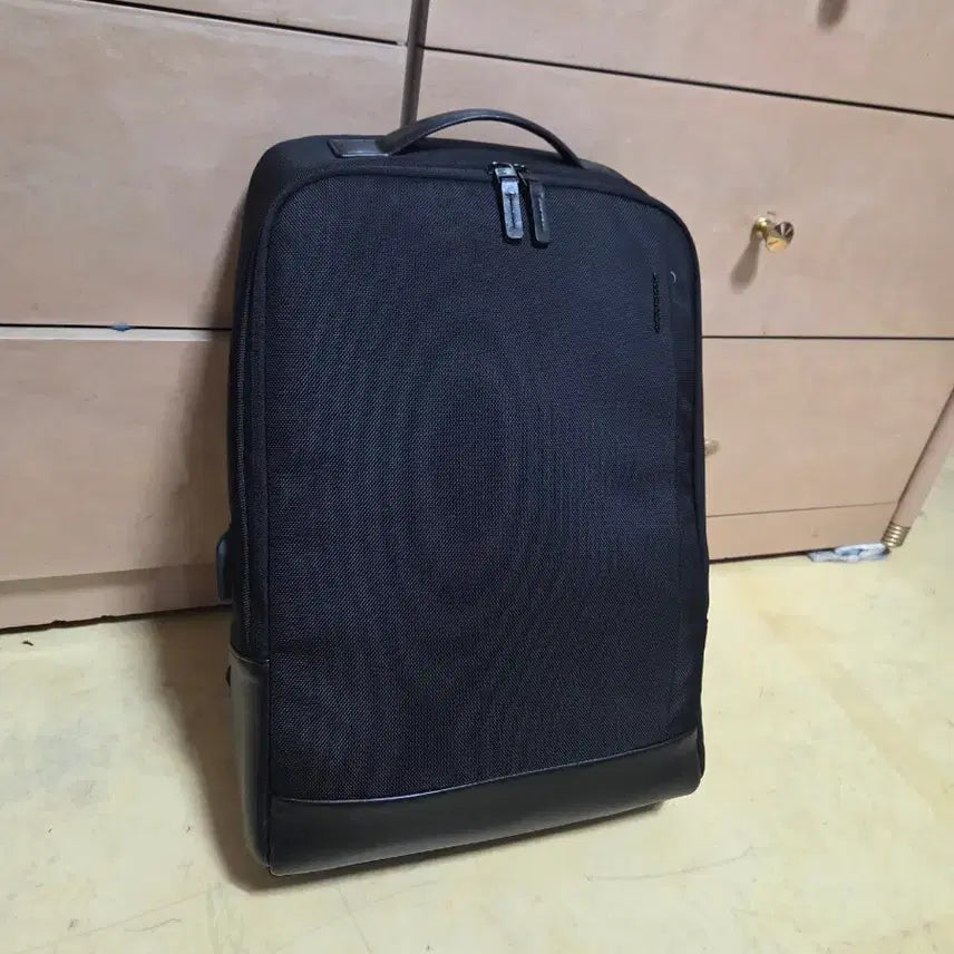 [BUNJANG] SPAO Standard Backpack Black Polyester Leather / 슈탠다드 정품 백팩 거의새제품