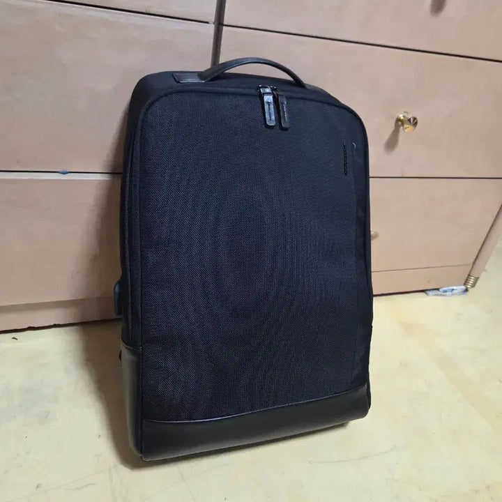 [BUNJANG] SPAO Standard Backpack Black Polyester Leather / 슈탠다드 정품 백팩 거의새제품