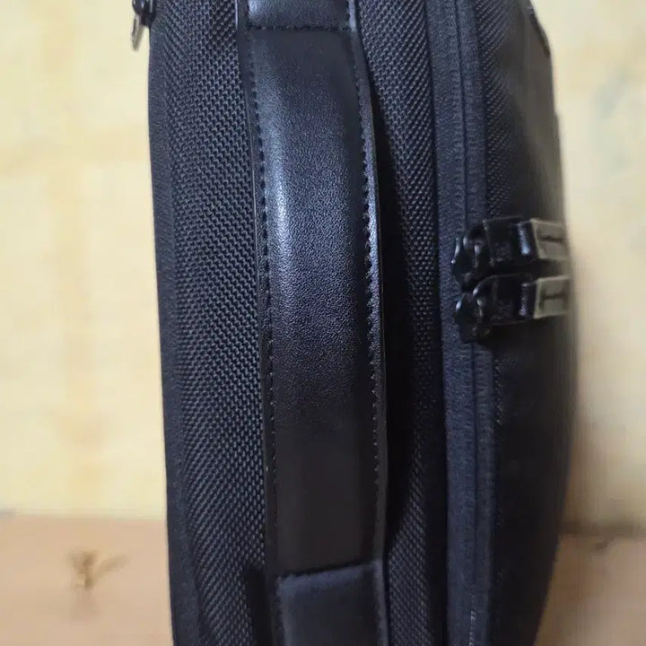 [BUNJANG] SPAO Standard Backpack Black Polyester Leather / 슈탠다드 정품 백팩 거의새제품