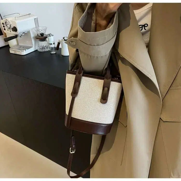 [BUNJANG] Canvas Mini Crossbody Bag / (새상품) 캔버스 미니 크로스백  캐주얼백 출근백 심플백