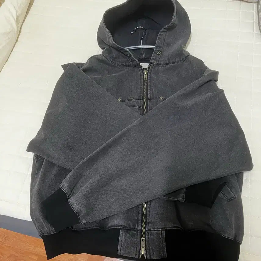 [BUNJANG] Glack Double Yoke Denim Hoodie Zip-up Black / 글랙 더블요크 데님 후드 집업 블랙