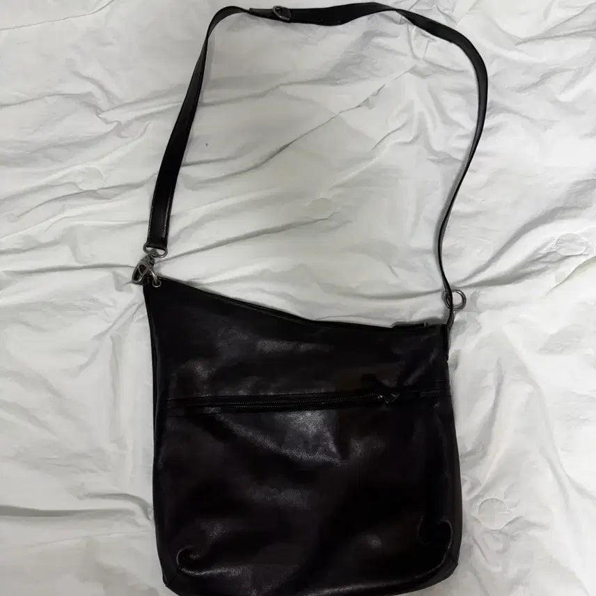 [SOLD OUT] 해칭룸 Archer Bag Lamb Skin Black