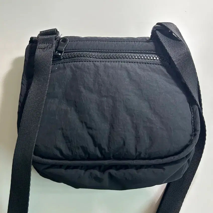 [BUNJANG] 귀여운 콩단추 크로스백/검정 / 귀여운 콩단추 크로스백/검정