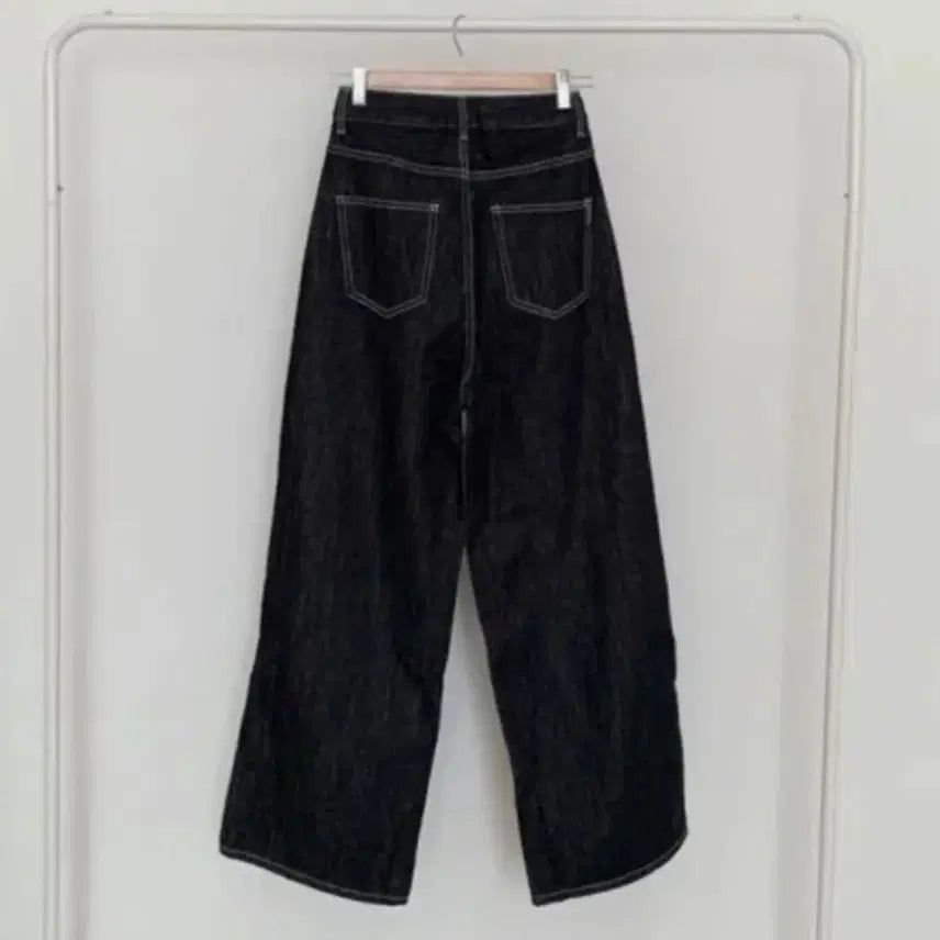 [SOLD OUT] 흑청 와이드 데님 팬츠 XL