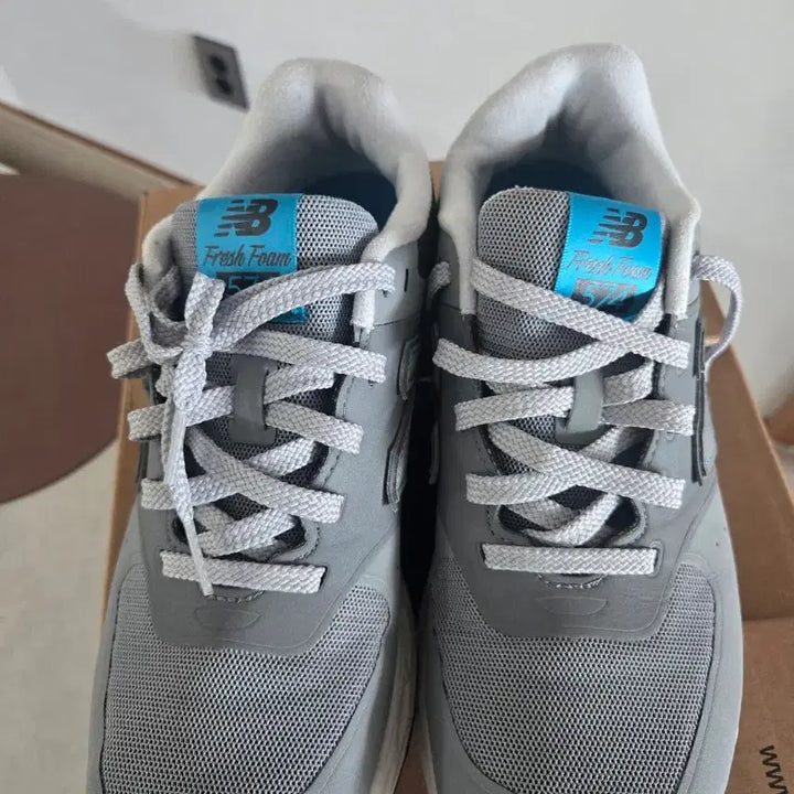 [BUNJANG] New Balance 574 Sneakers (270mm) / 뉴발란스 270mm