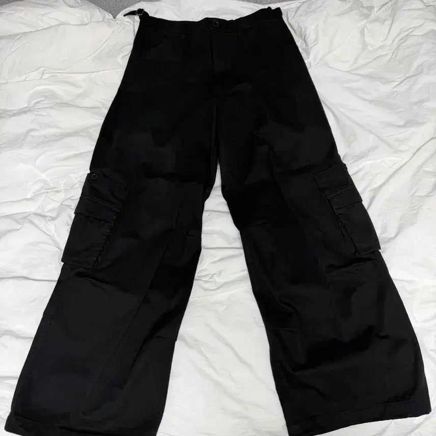[SOLD OUT] (4)해칭룸 Cargo Chino Pants Black