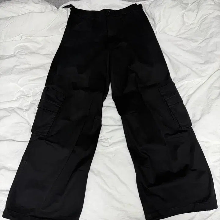 [SOLD OUT] (4)해칭룸 Cargo Chino Pants Black