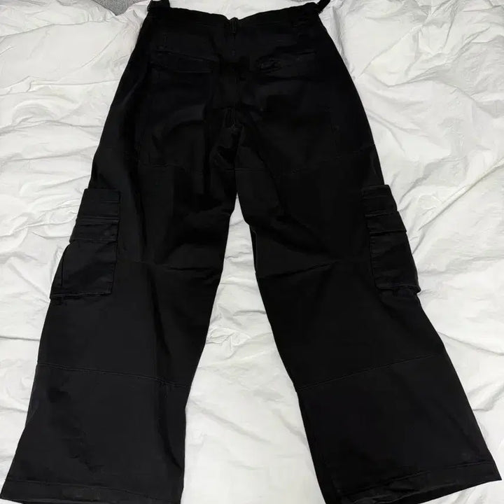 [SOLD OUT] (4)해칭룸 Cargo Chino Pants Black